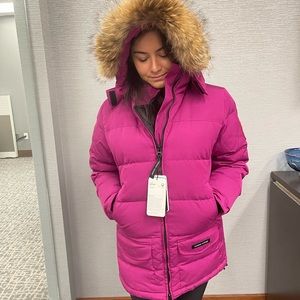 Canada Goose Trillium Jacket size L Fuschia